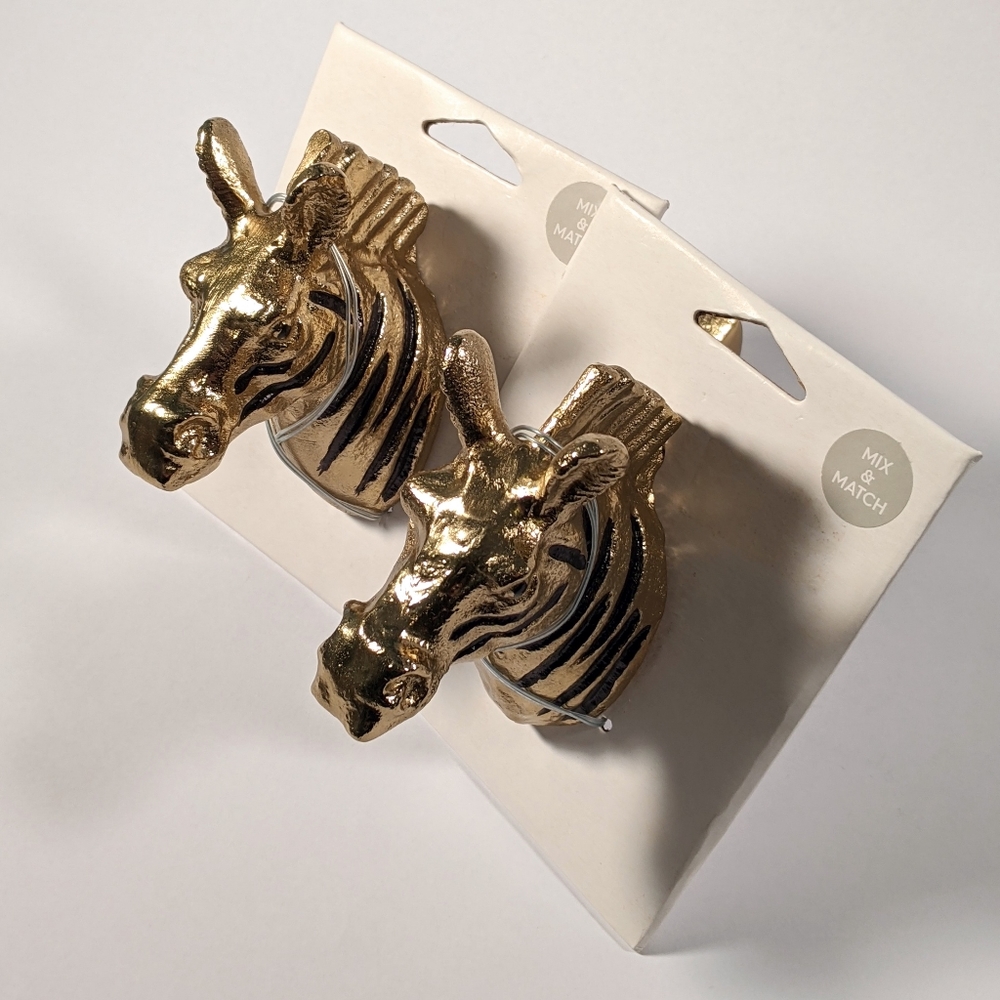 NWT set of gold tone metal zebra wall hook hangers